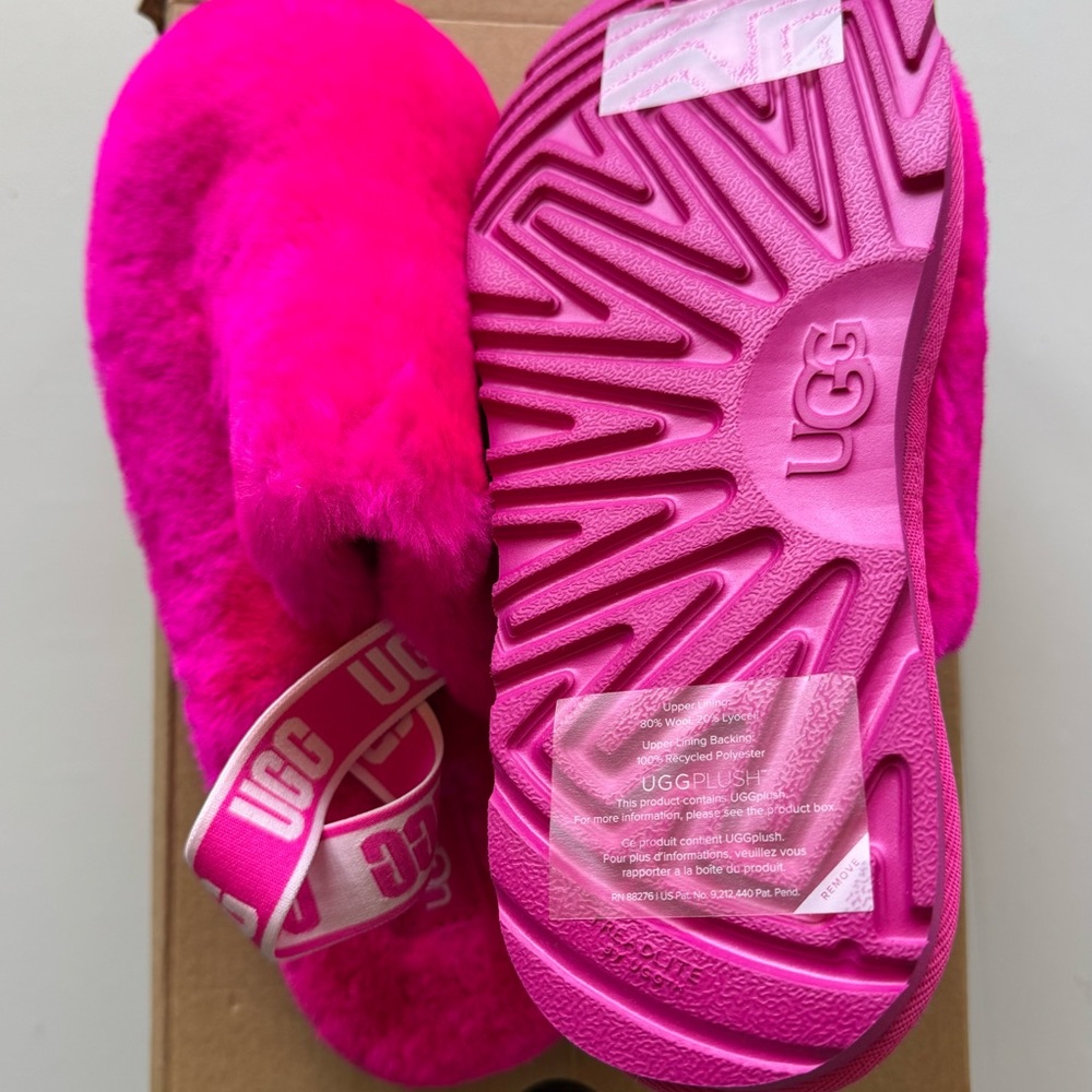 UGG Women’s Fluff Yeah Clog – Rock Rose, Size 5 (New in Box) - Picture 3 of 4